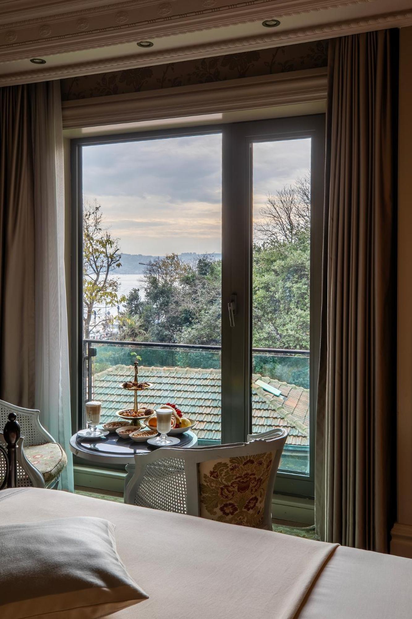 Mfb Tarabya Hotel Istanbul Bagian luar foto